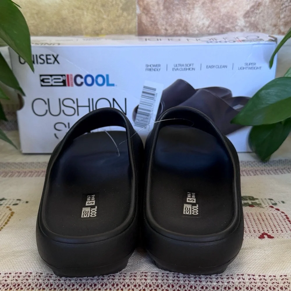 NEW 32 Degrees Unisex Cushion Slide Black Sandals Size S Women’s 6-7 | Men’s 4-5